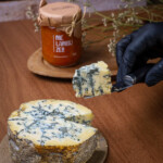 Gorgonzola de colher + Geleia de Damasco